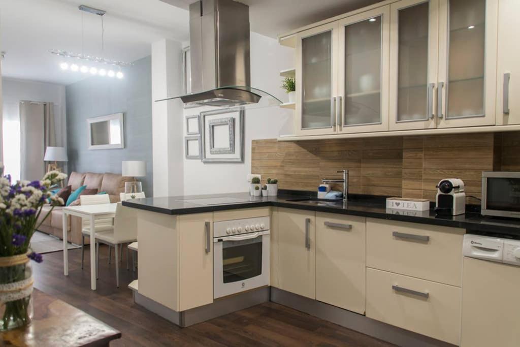 New!!! Luxury City Center & Private Terrace Malaga Bagian luar foto